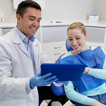 Digital dental implant planning